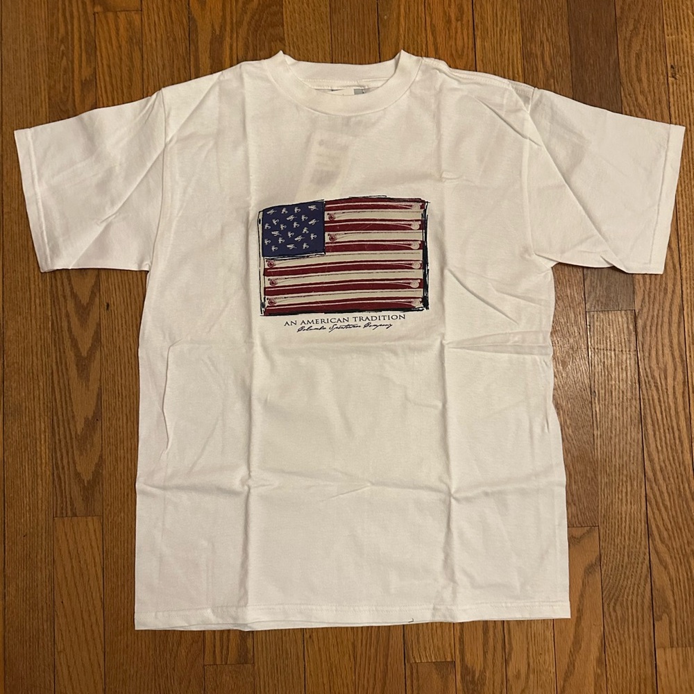 American Tradition White T-Shirt boys large Columbia